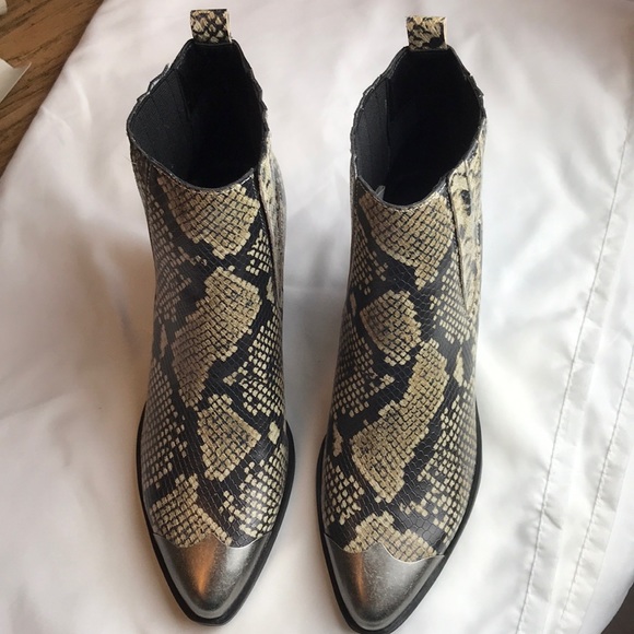 TREASURE AND BOND MULTI FAUX SNAKE BOOTIES - Picture 4 of 6